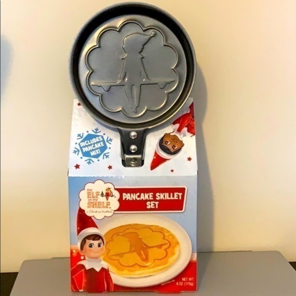 Elf on the Shelf Pancake Skillet set New